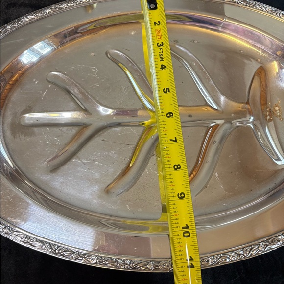 Vintage WM.A. Rogers Silver -Plated Meat Serving Plater - Picture 10 of 11